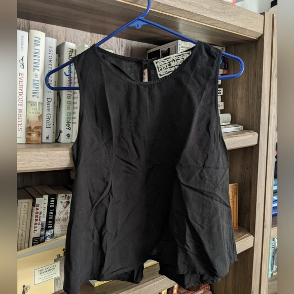 Pink Martini Cropped Tank - Picture 2 of 3